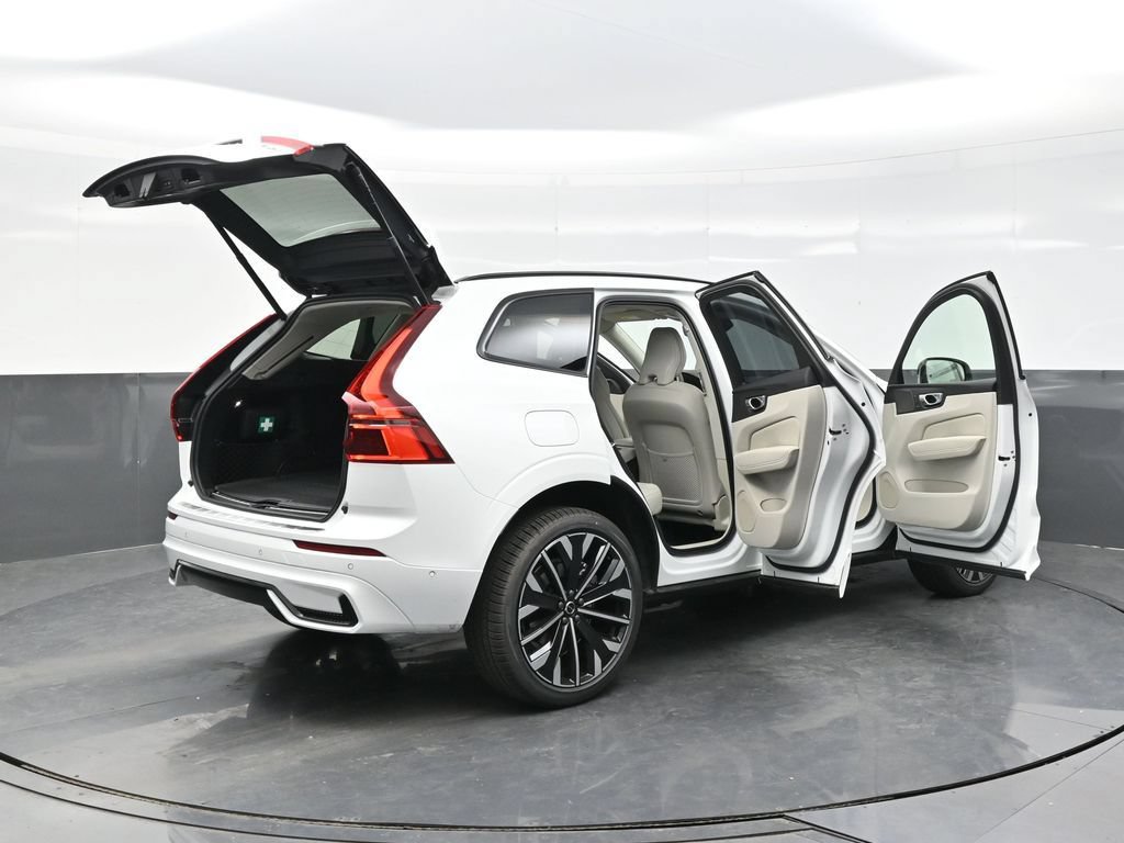 New 2026 Volvo XC60 T8 Ultra w/ Protection Package Premier AWD/4WD image 43
