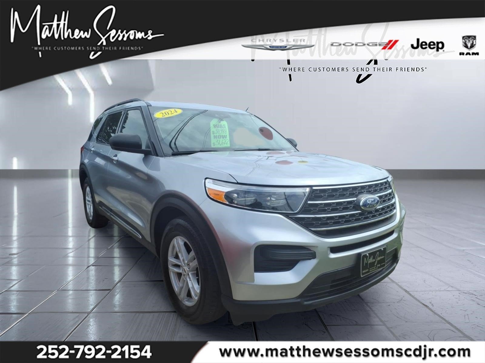 Used 2024 Ford Explorer XLT RWD image 1