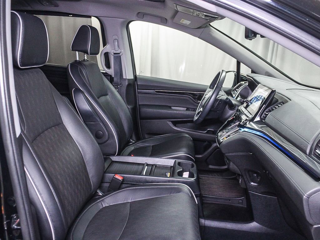 Used 2023 Honda Odyssey Elite image 17