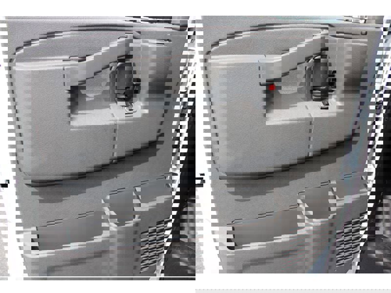 New 2025 Chevrolet Express 2500 w/ Driver Convenience Package image 9