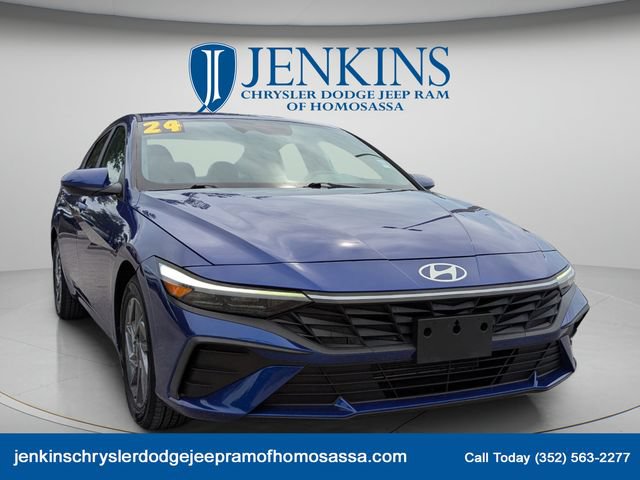 Used 2024 Hyundai Elantra SEL FWD image 12