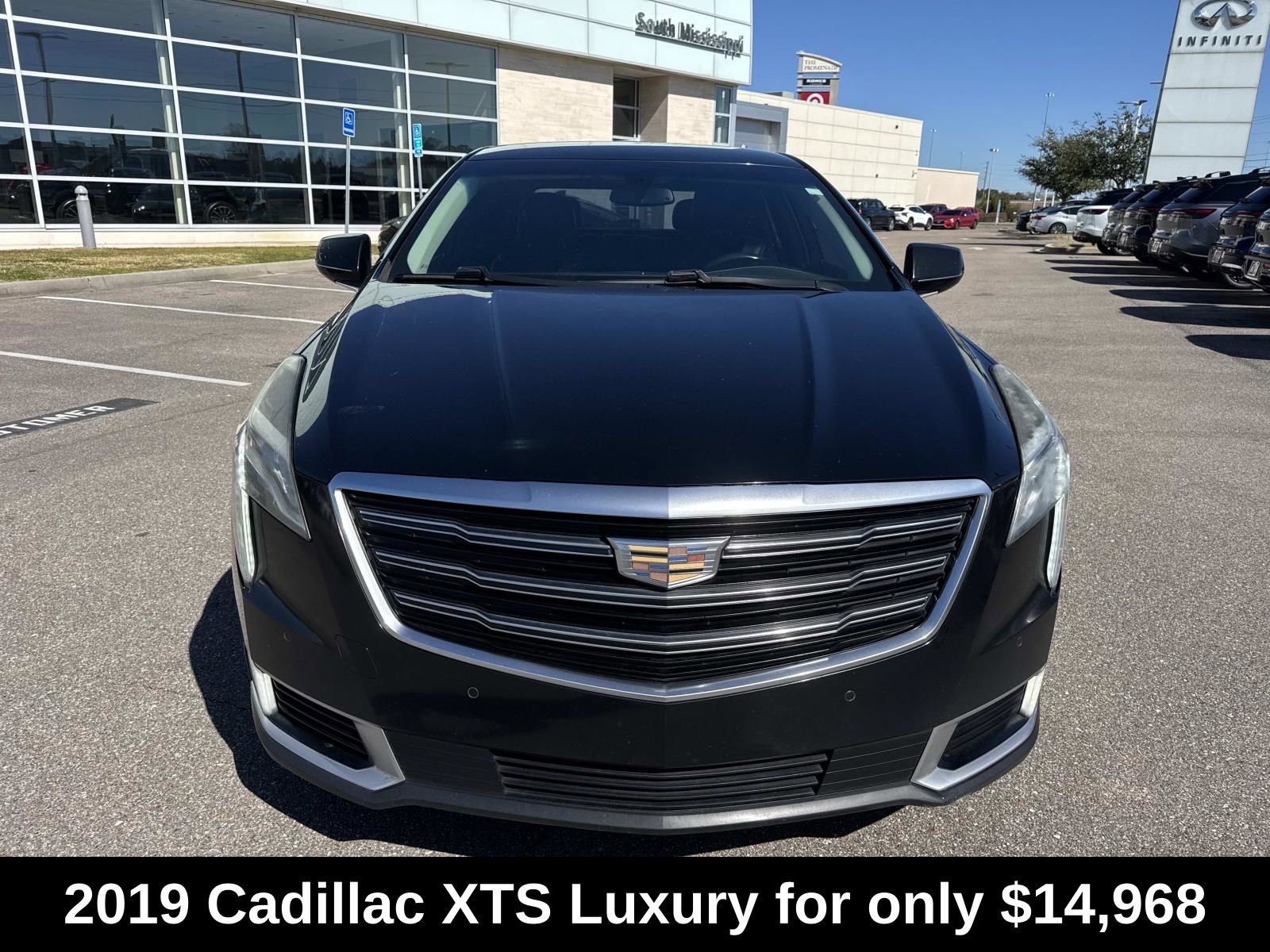 Used 2019 Cadillac XTS Luxury image 2
