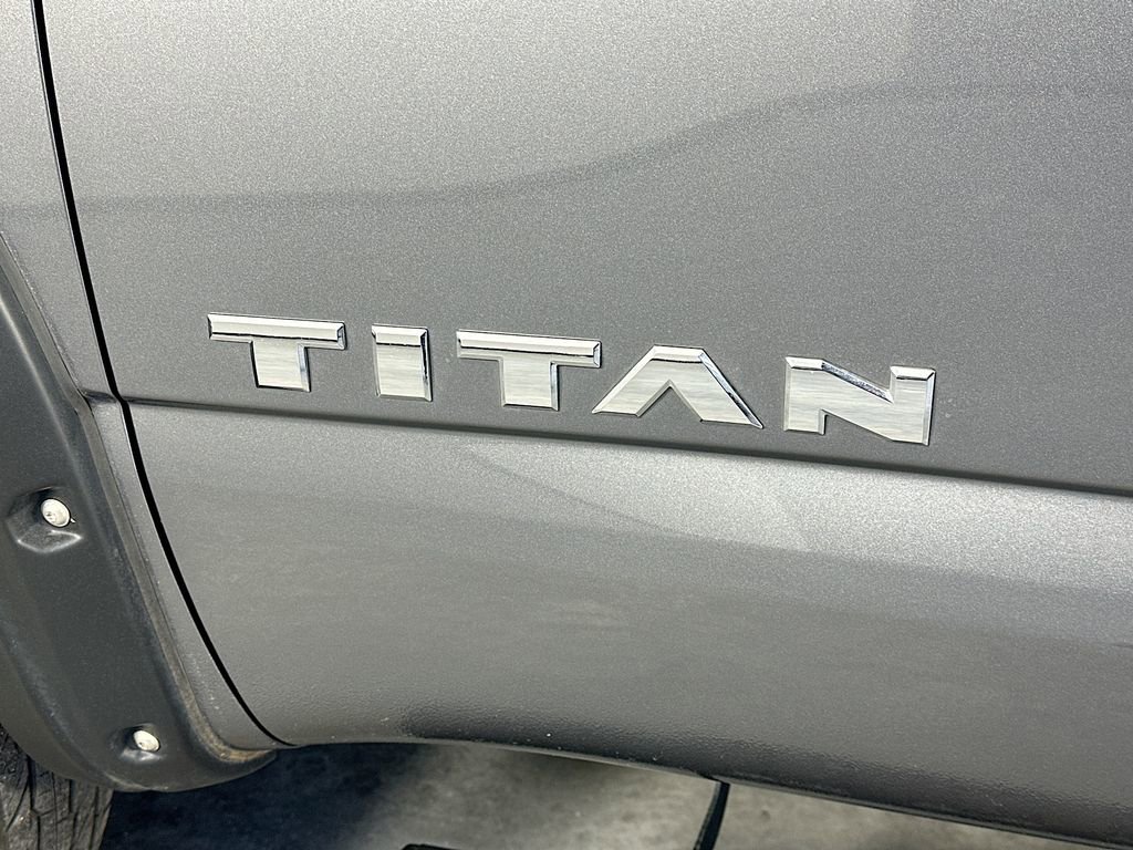 Used 2024 Nissan Titan SV AWD/4WD image 27