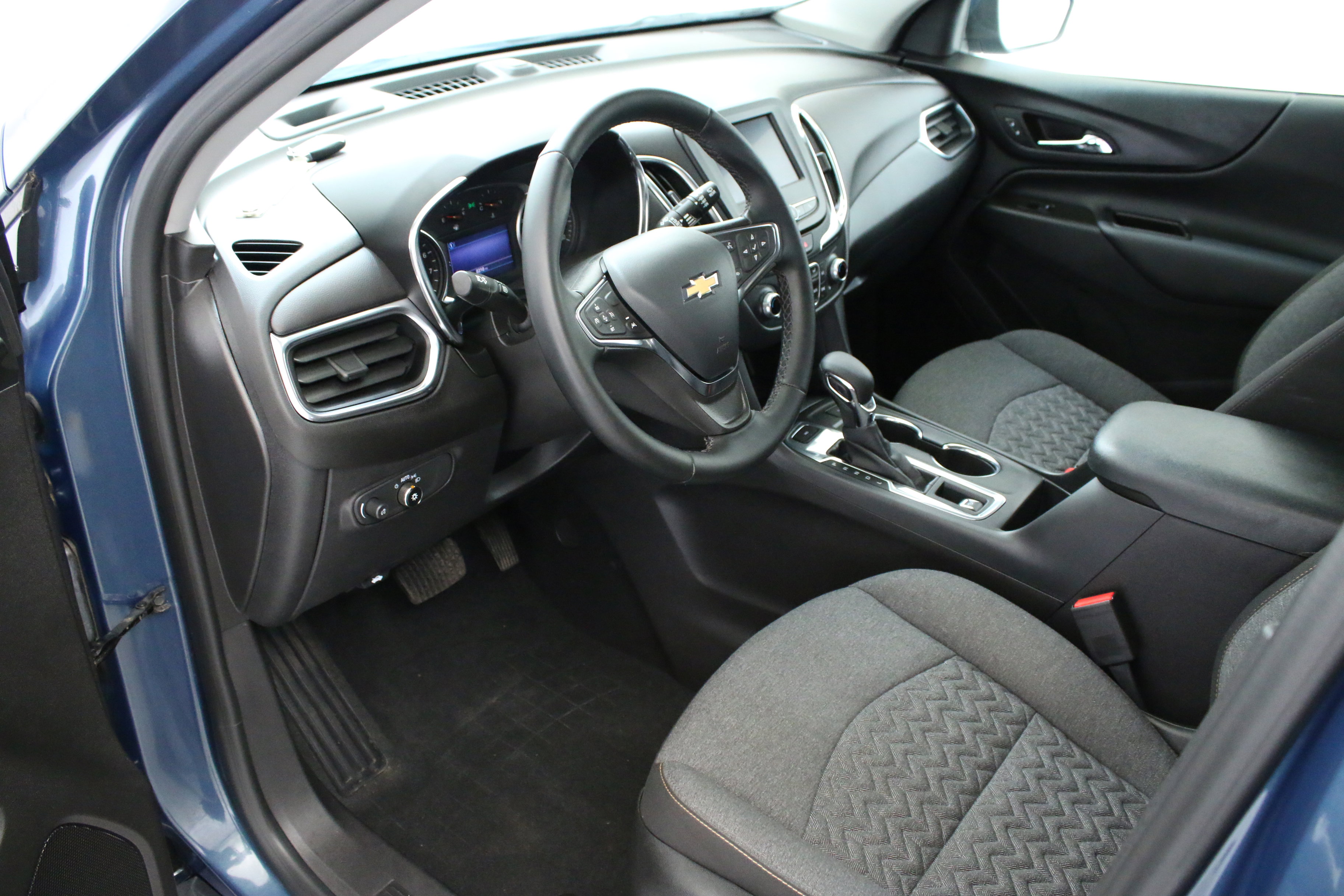 Certified 2024 Chevrolet Equinox LT AWD/4WD image 25