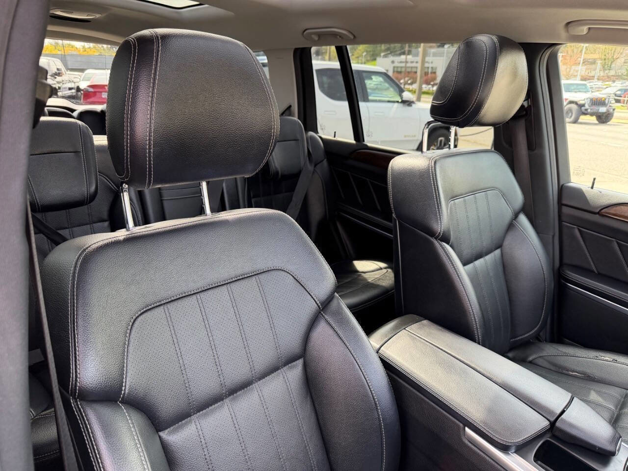 Used 2013 Mercedes-Benz GL 450 4MATIC w/ Premium 1 Pkg image 21