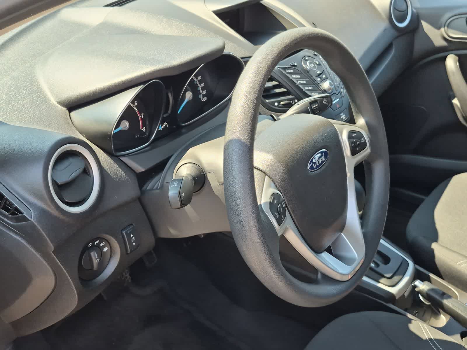Used 2018 Ford Fiesta SE FWD image 10