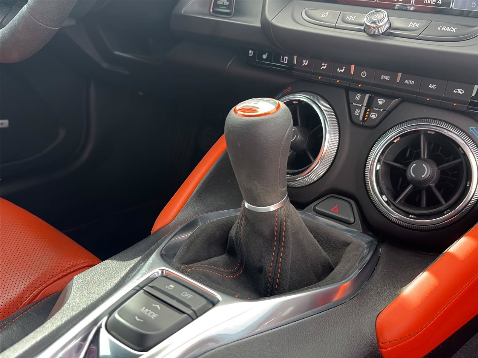 Used 2018 Chevrolet Camaro SS w/ Hot Wheels Edition RWD image 19