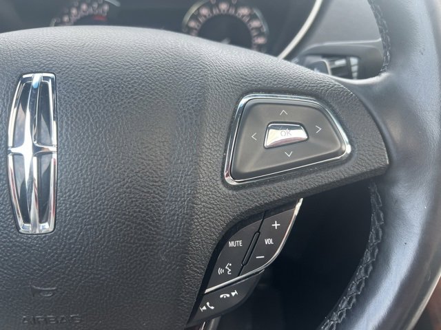 Used 2017 Lincoln MKX Reserve w/ Lincoln MKX Climate Package image 17