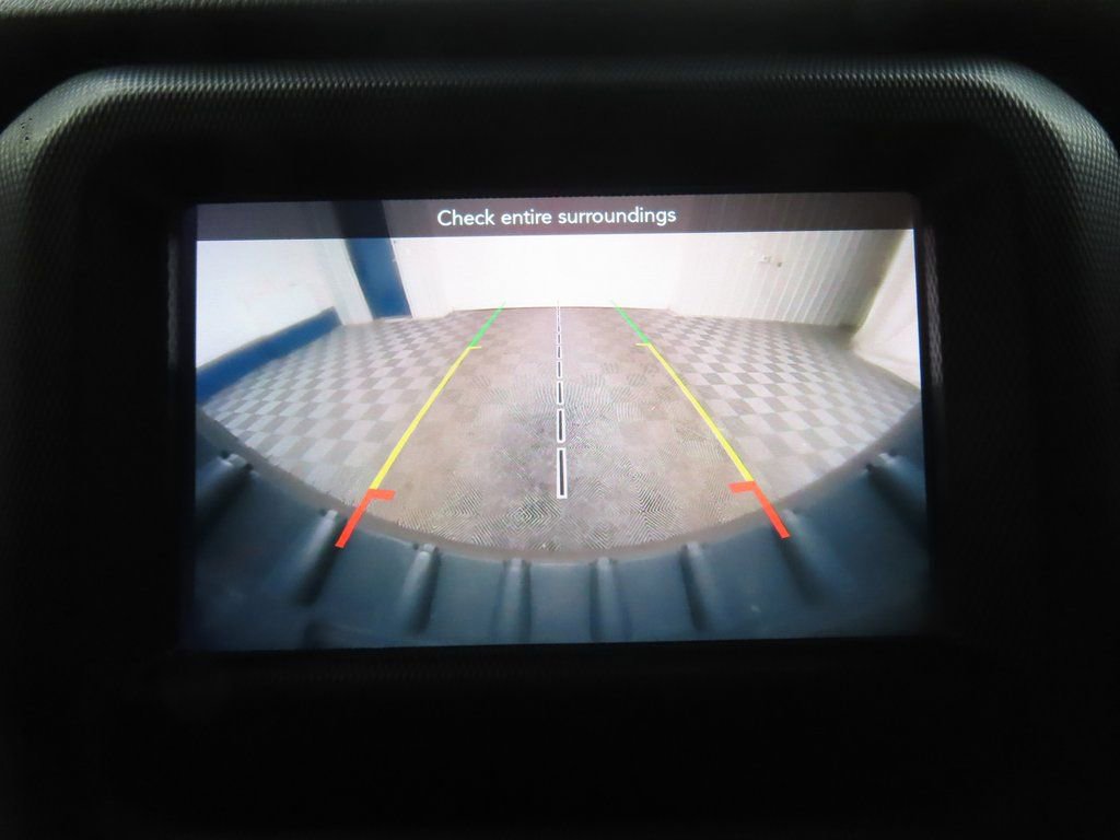 Used 2018 Jeep Wrangler Unlimited Sahara w/ Cold Weather Group image 13