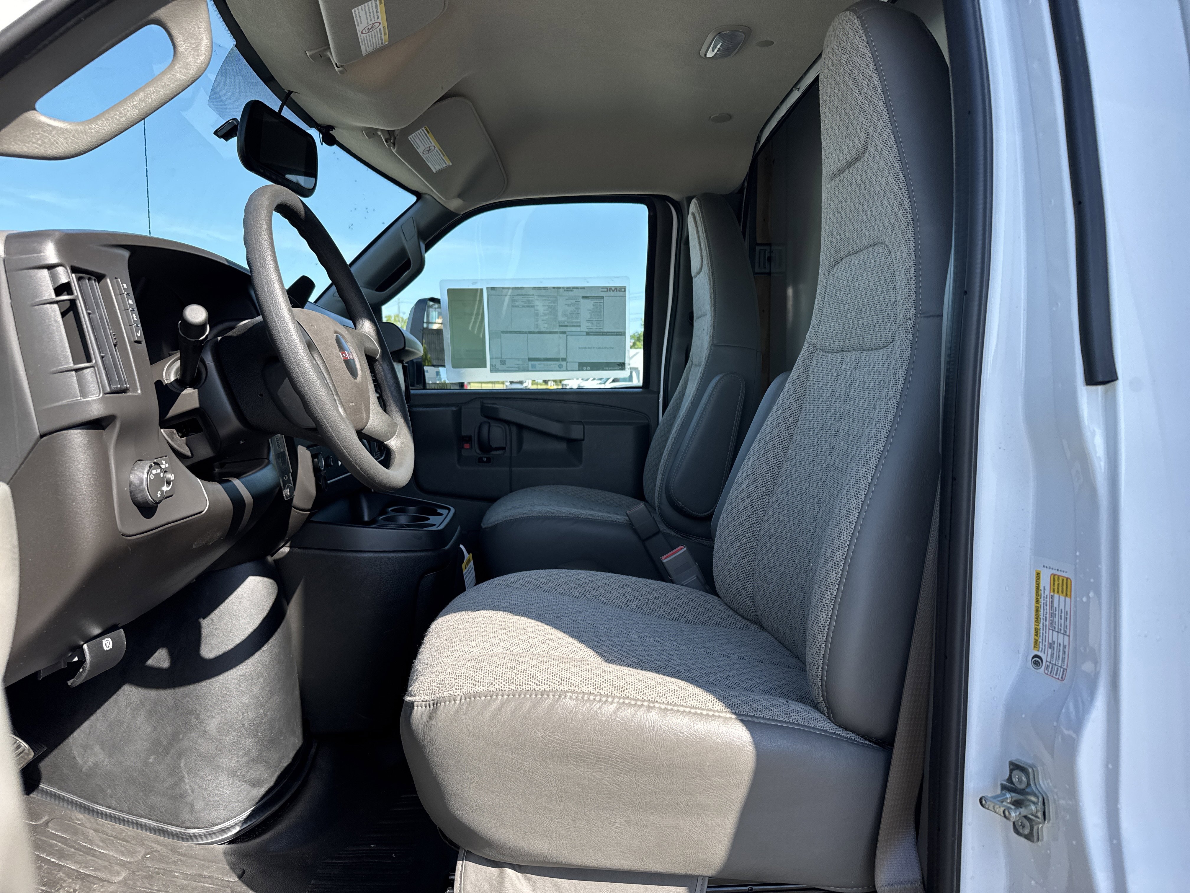 New 2026 GMC Savana 3500 Extended w/ Power Convenience Package RWD image 16