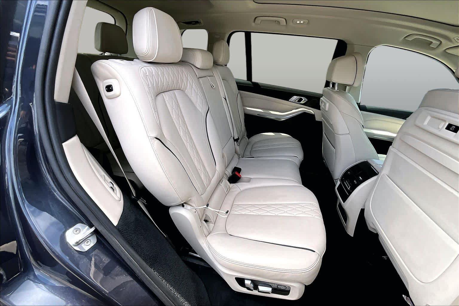 Used 2020 BMW X7 xDrive40i w/ Premium Package AWD/4WD image 20