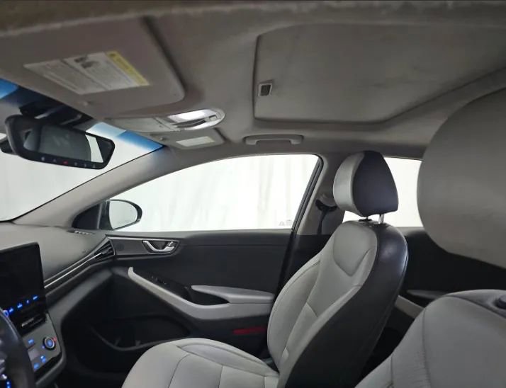 Used 2021 Hyundai Ioniq Limited FWD image 8
