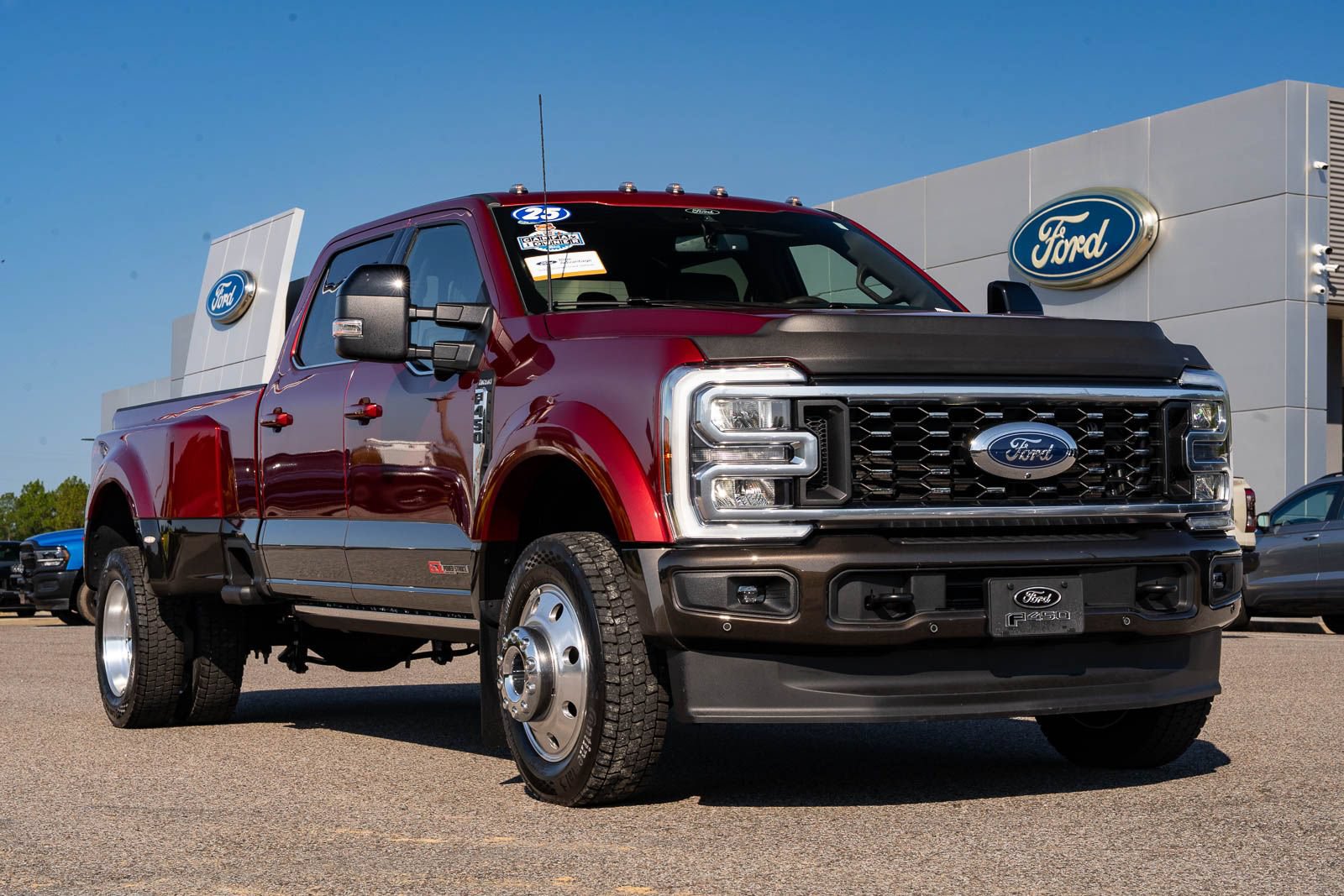 Used 2025 Ford F450 King Ranch w/ FX4 Off-Road Package AWD/4WD image 38