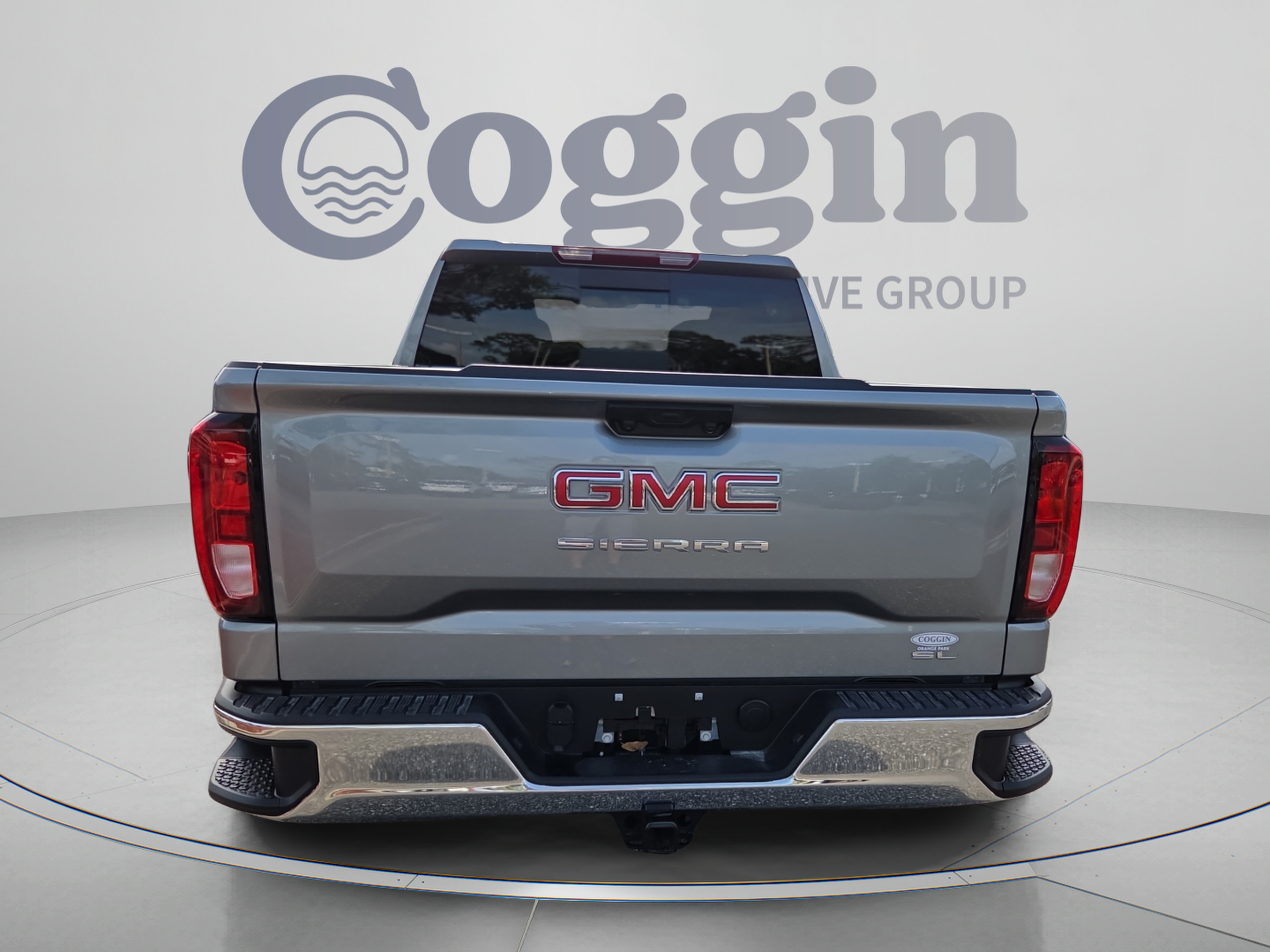 New 2026 GMC Sierra 1500 SLE w/ Preferred Package AWD/4WD image 4