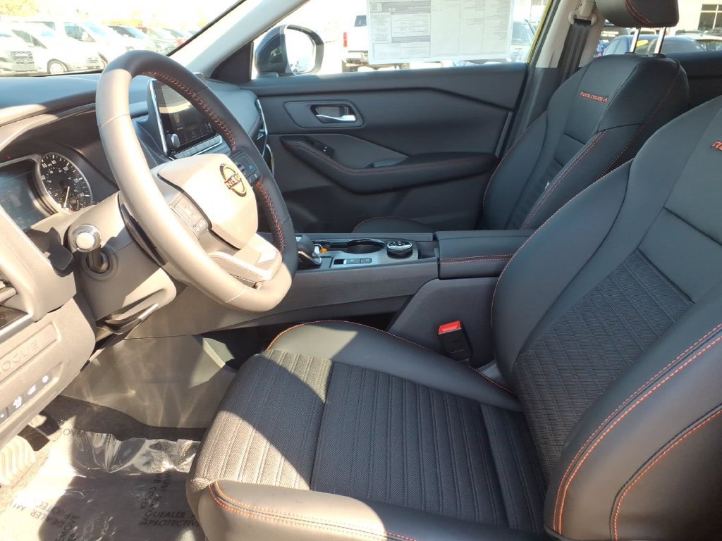 New 2027 Nissan Rogue SV w/ Rock Creek Premium Package AWD/4WD image 16