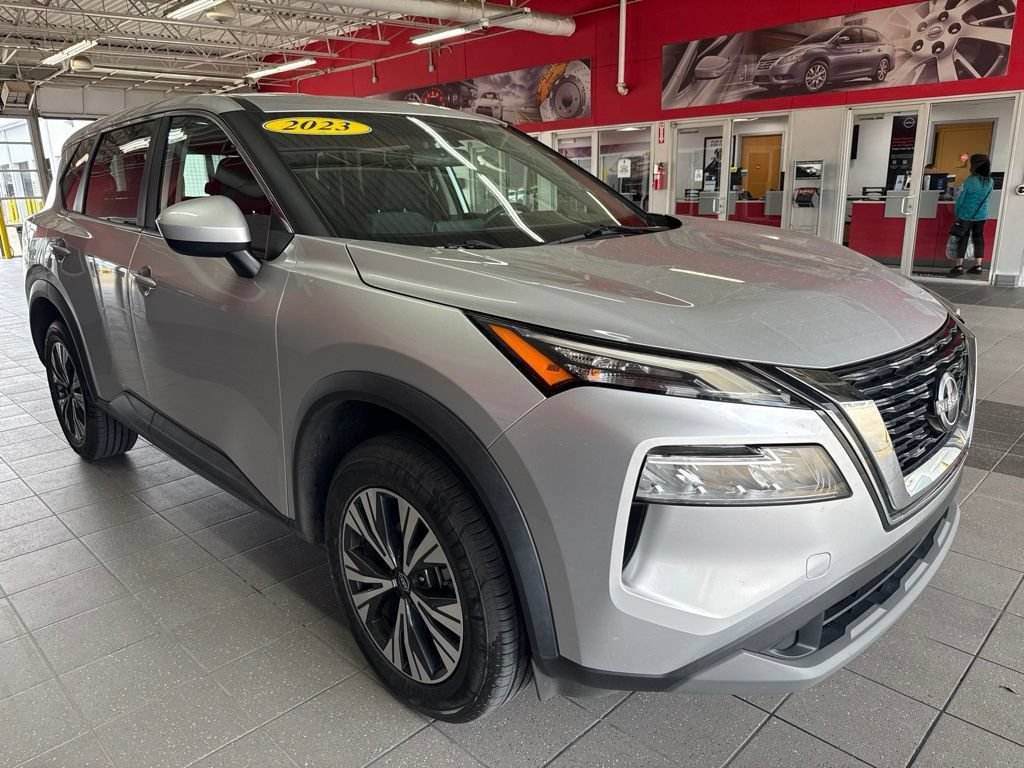 Certified 2023 Nissan Rogue SV FWD image 10