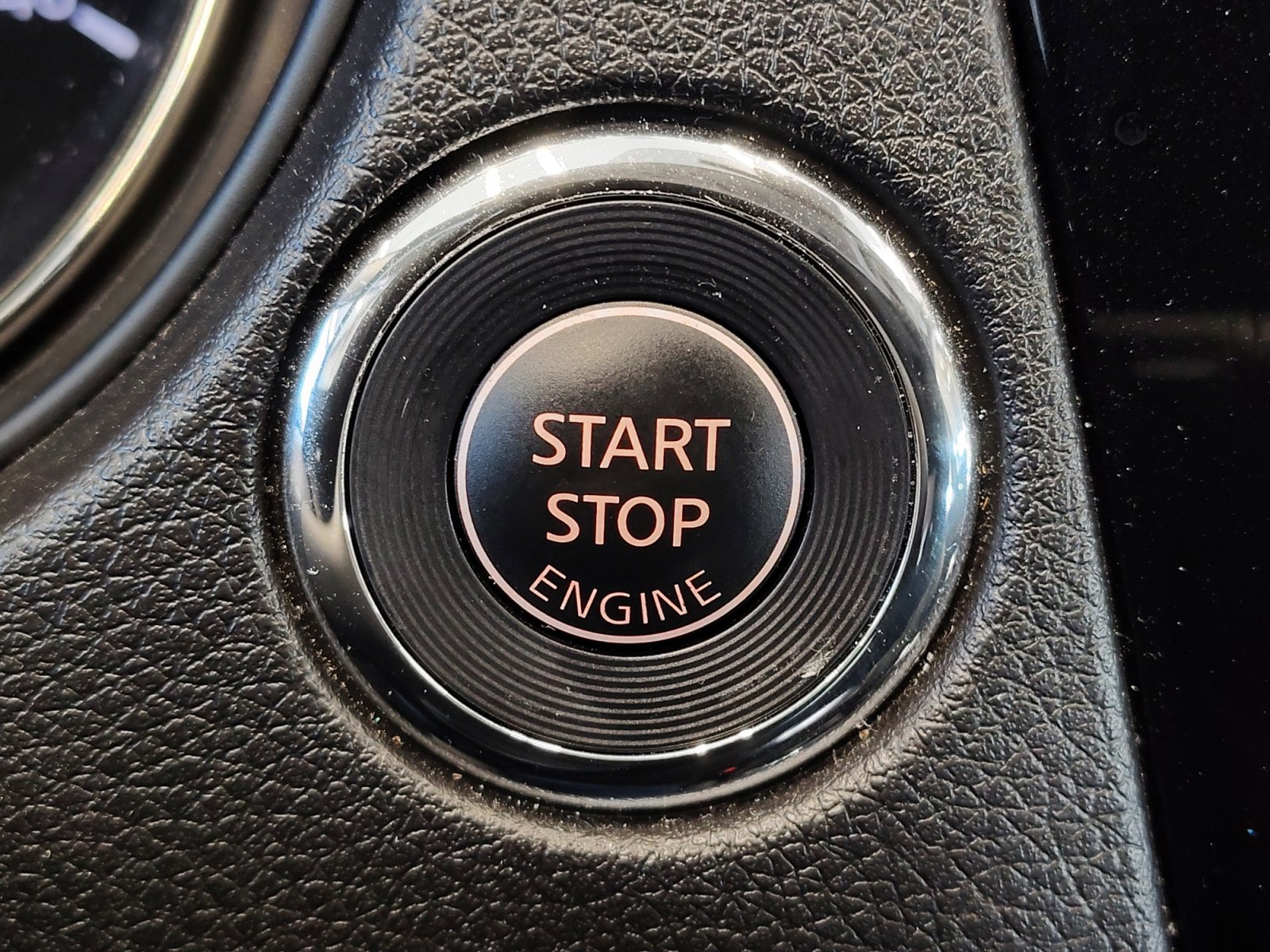 Used 2022 Nissan Rogue Sport SL w/ Premium Package image 36