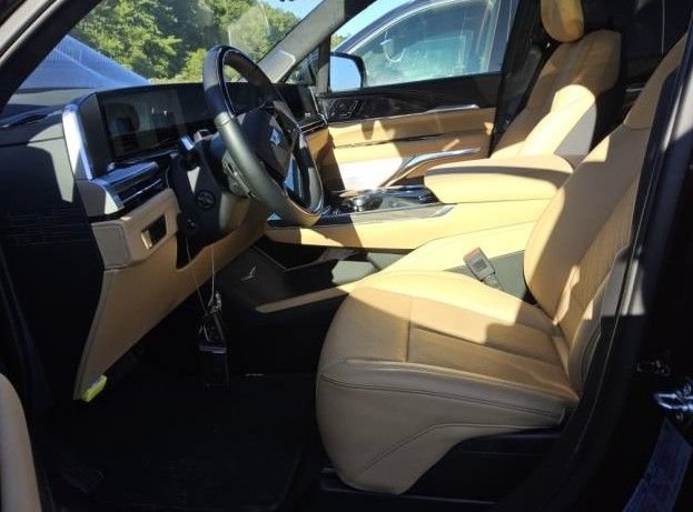 Certified 2026 Cadillac Escalade IQ Luxury 2 w/ LPO, Premium Carpet Package AWD/4WD image 2