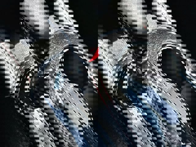 New 2025 Chevrolet Equinox LT w/ Safety and Technology Package FWD image 73