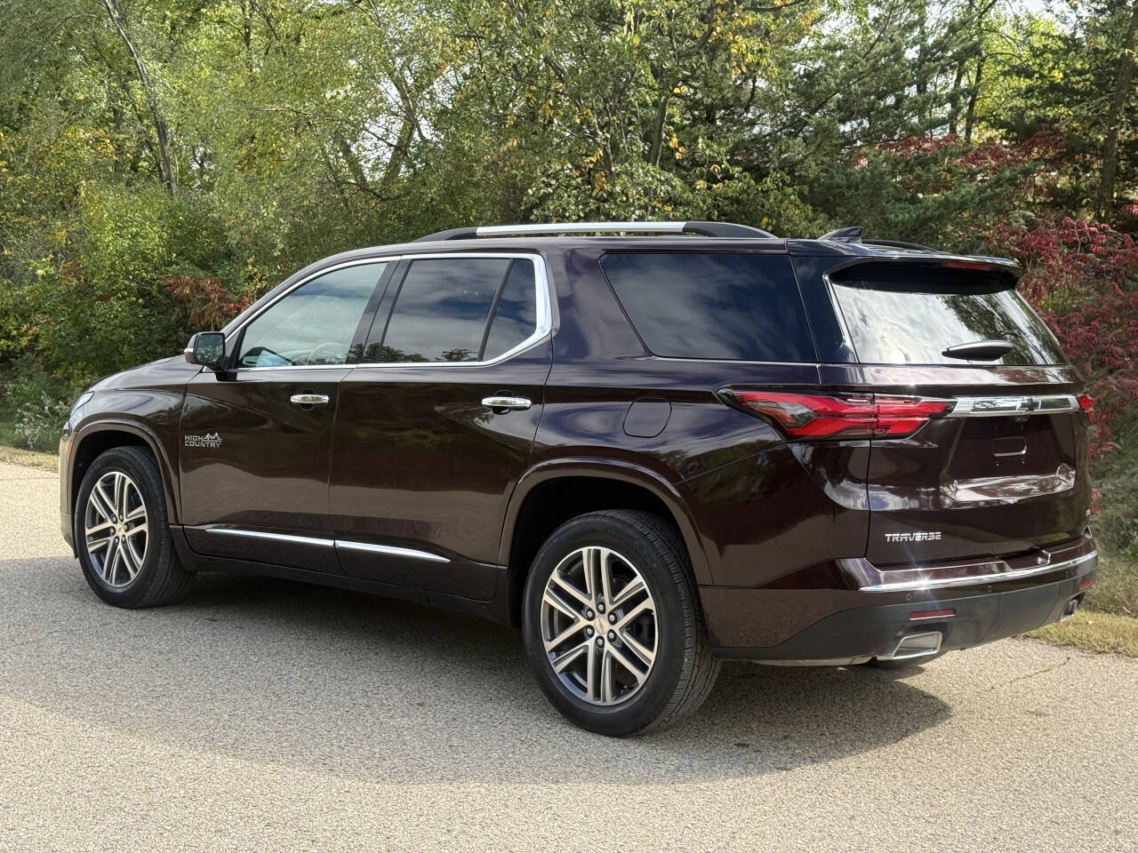 Used 2022 Chevrolet Traverse High Country AWD/4WD image 8