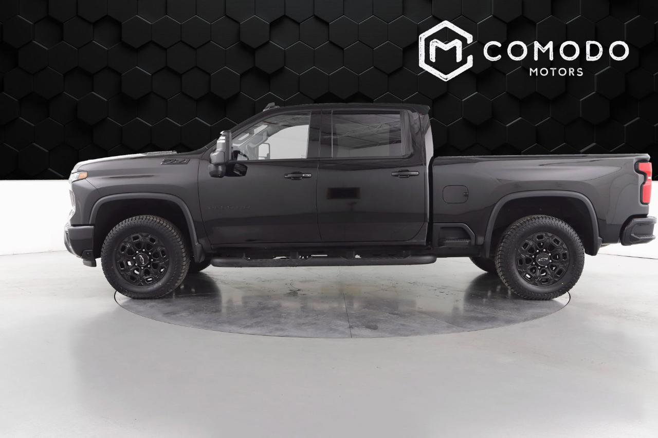Used 2024 Chevrolet Silverado 2500 LTZ w/ LTZ Plus Package image 6
