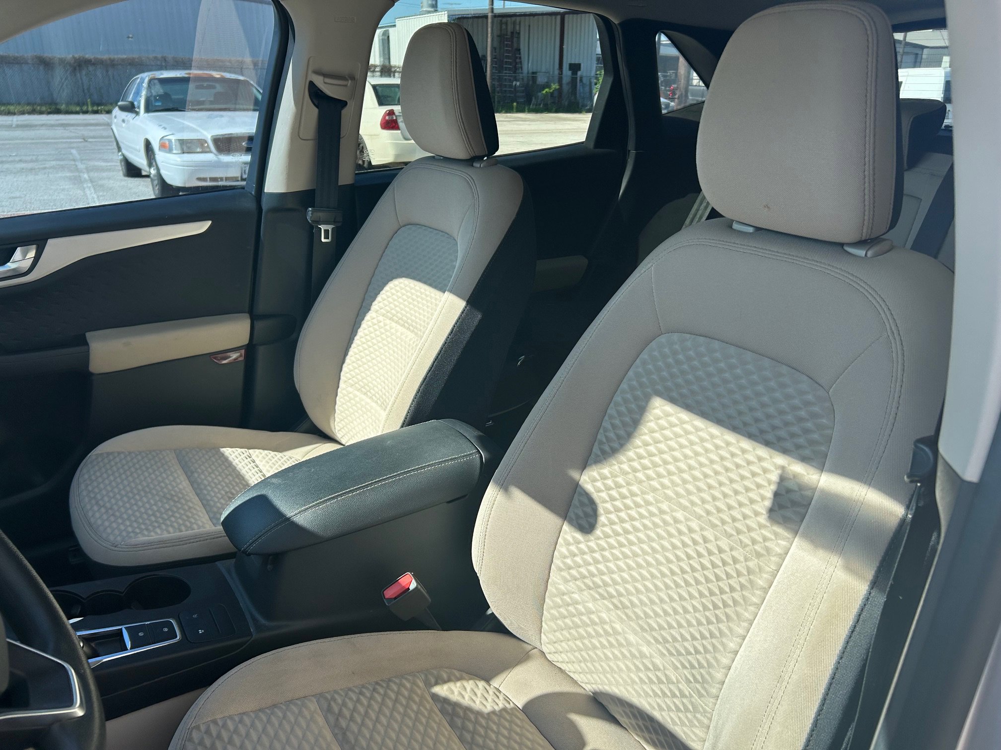 Used 2020 Ford Escape SE FWD image 5