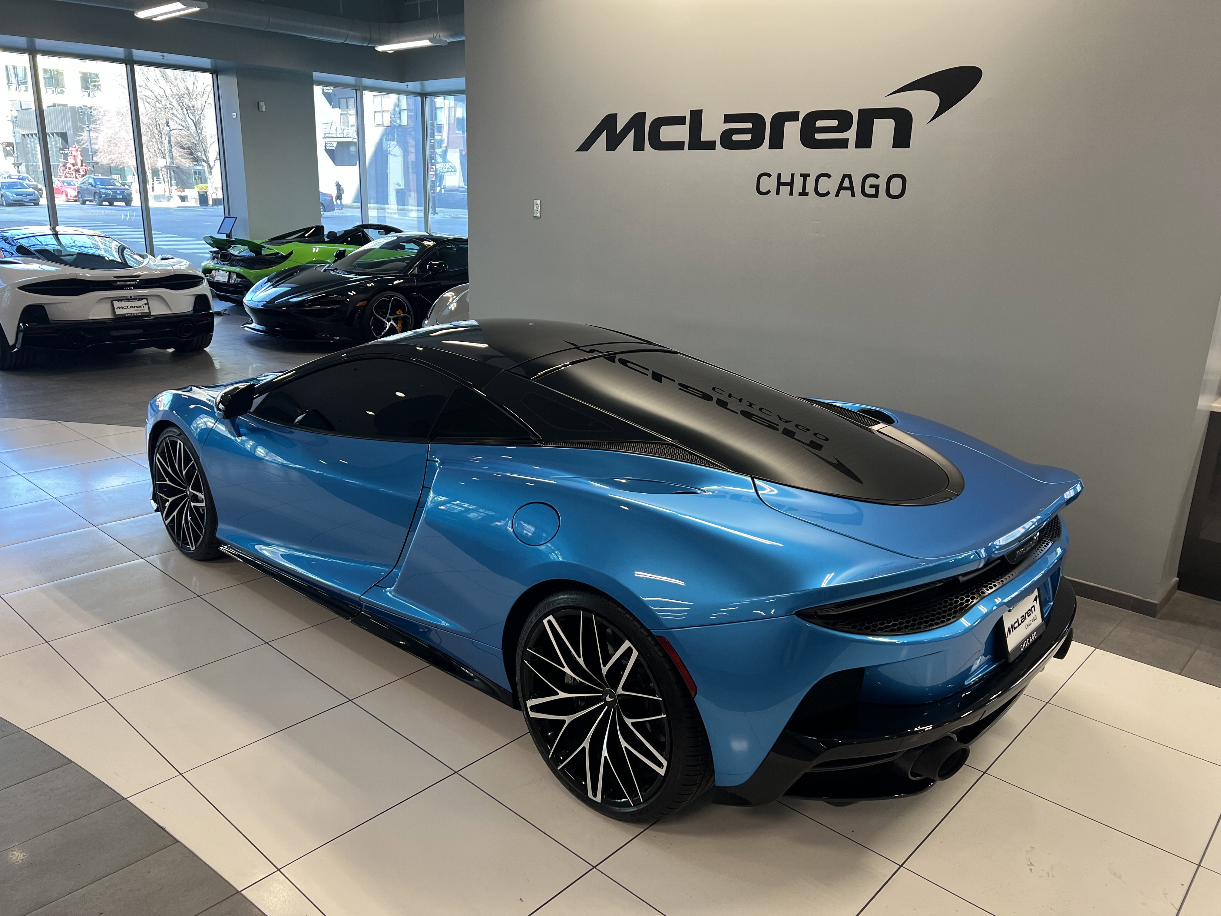 Used 2022 McLaren GT image 8