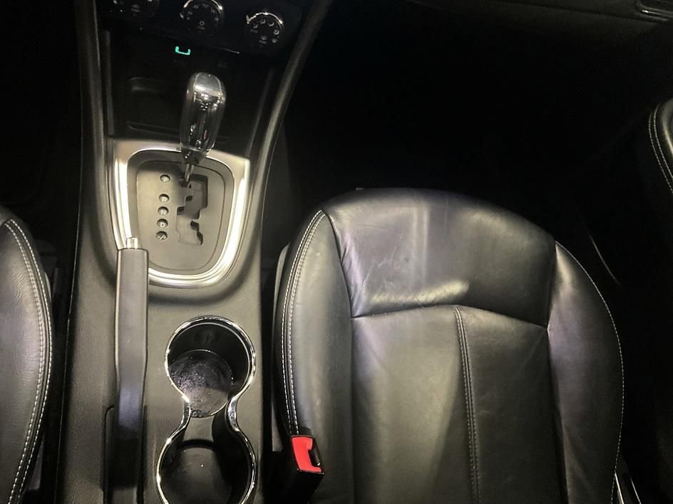 Used 2011 Chrysler 200 Limited FWD image 22