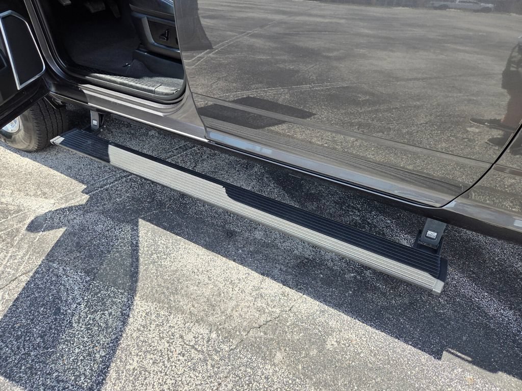 Used 2024 RAM 2500 Laramie AWD/4WD image 23