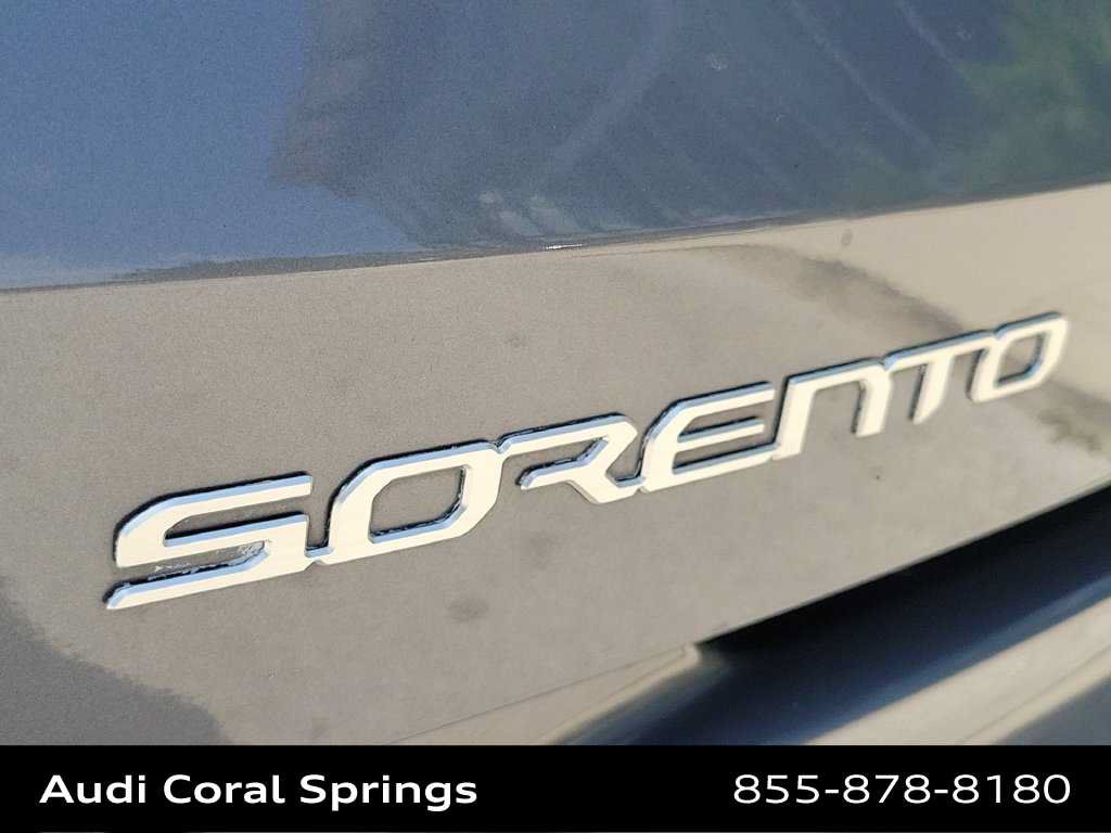 Used 2023 Kia Sorento S w/ Panoramic Sunroof Package FWD image 15