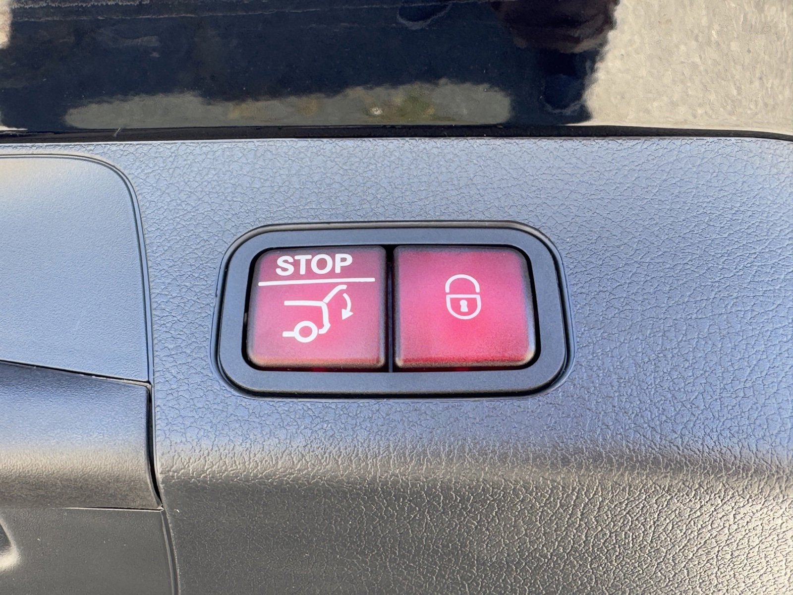 New 2026 Mercedes-Benz GLB 250 image 11