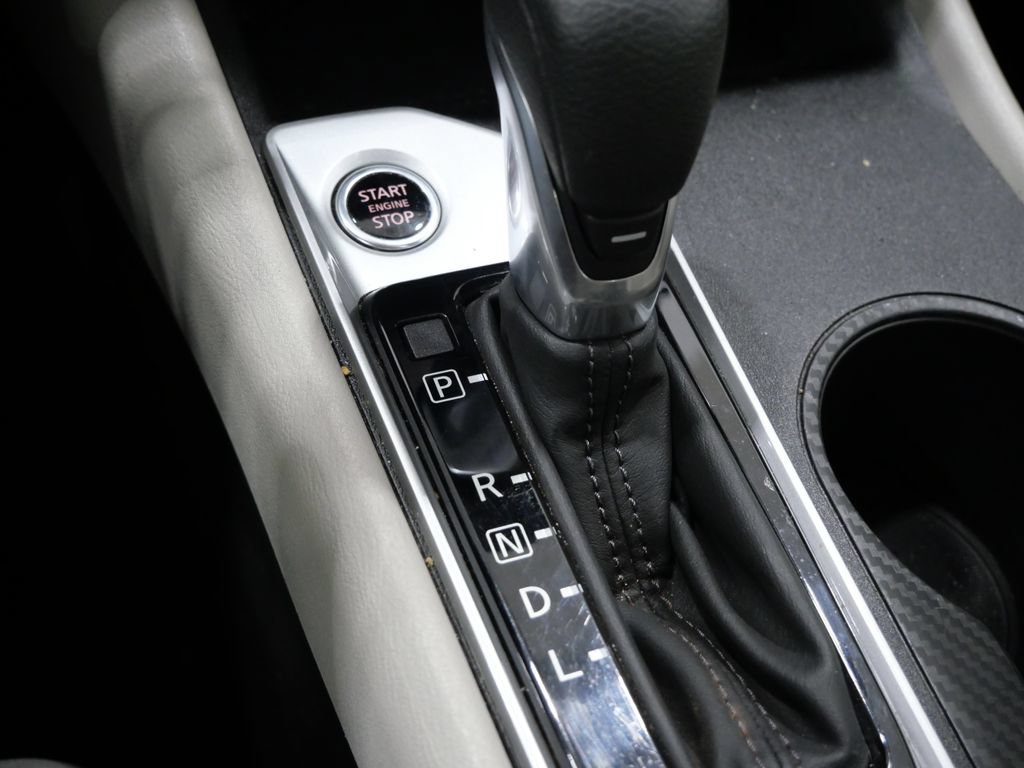 Used 2025 Nissan Altima 2.5 SV FWD image 21