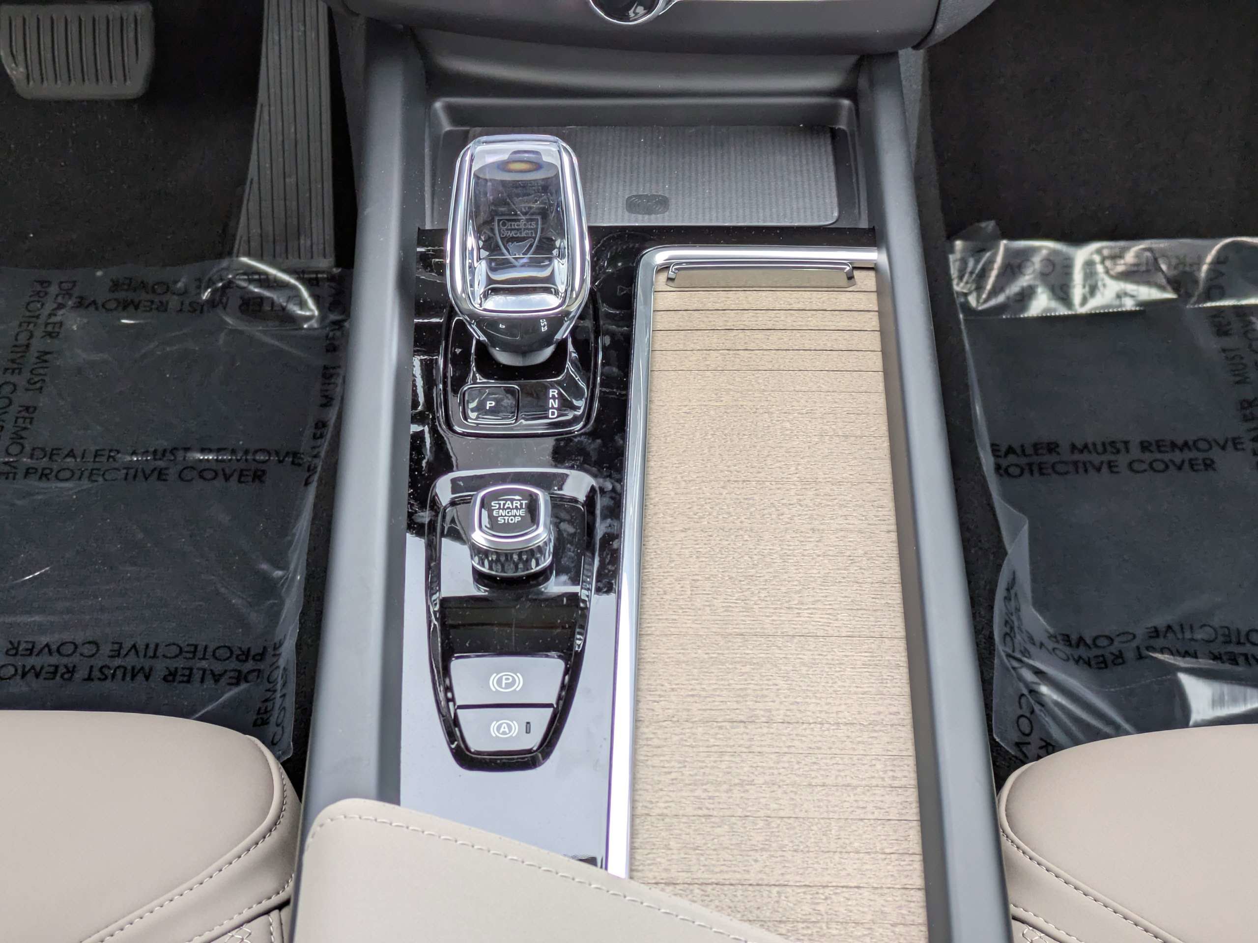 New 2026 Volvo XC60 B5 Plus w/ Protection Package Premier image 20