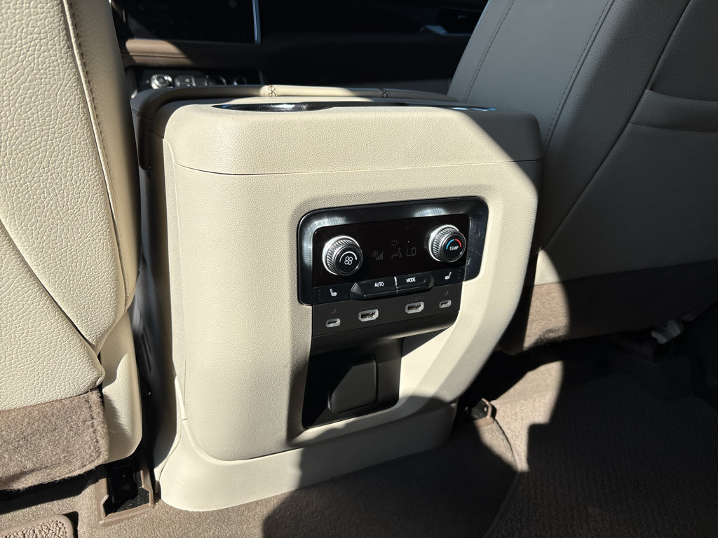 Certified 2024 GMC Yukon XL Denali w/ Advanced Technology Package AWD/4WD image 19