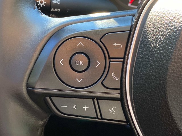 Used 2022 Toyota Corolla Cross LE FWD image 18