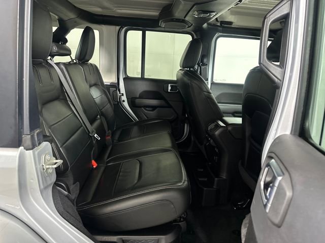 Used 2023 Jeep Wrangler Unlimited Sahara image 27