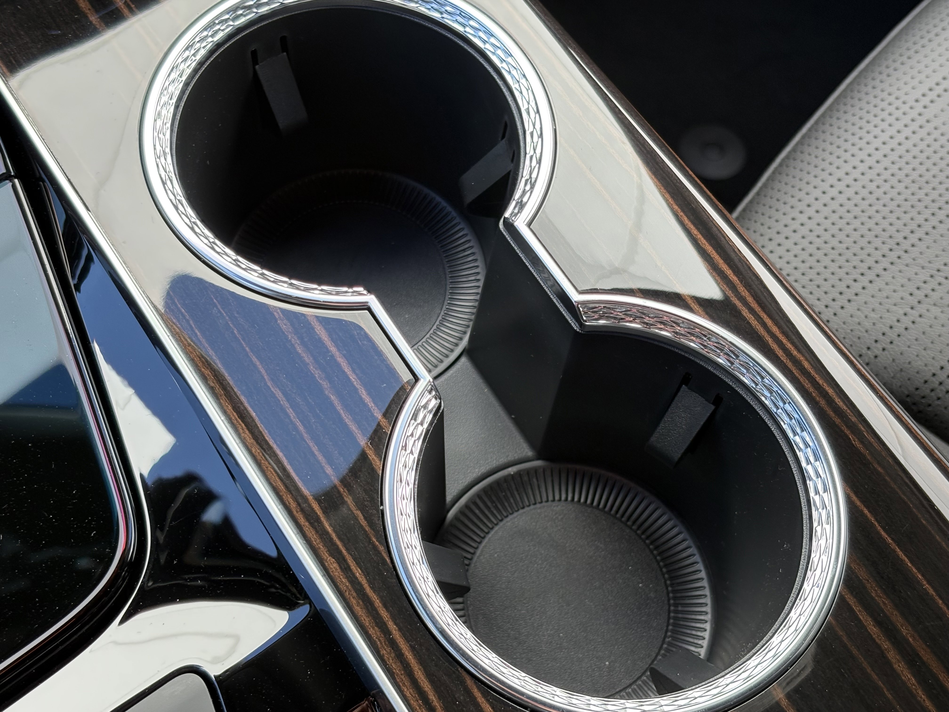 New 2026 Cadillac Escalade ESV Luxury image 29