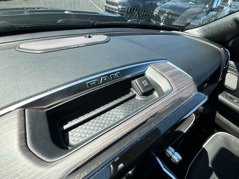 New 2026 RAM 1500 Laramie w/ Night Edition AWD/4WD image 20