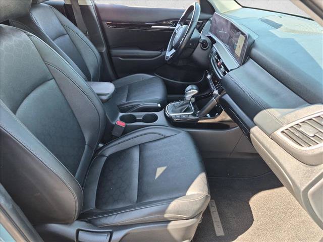 Used 2024 Kia Seltos EX FWD image 28