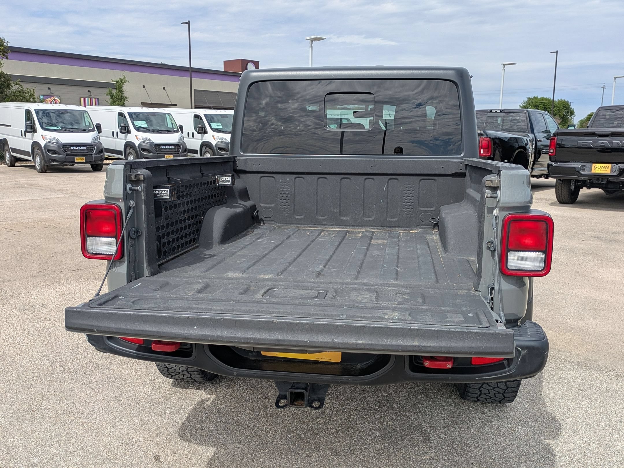 Used 2021 Jeep Gladiator Rubicon AWD/4WD image 23