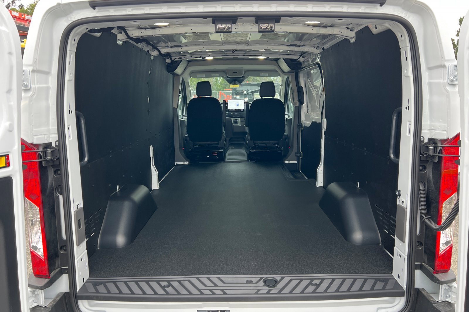 New 2026 Ford E-Transit Low Roof w/ Load Area Protection Package image 15