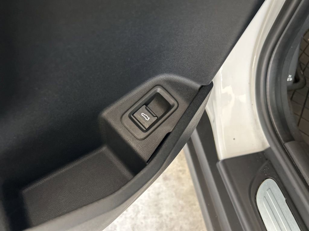 Used 2025 MINI Cooper S image 33