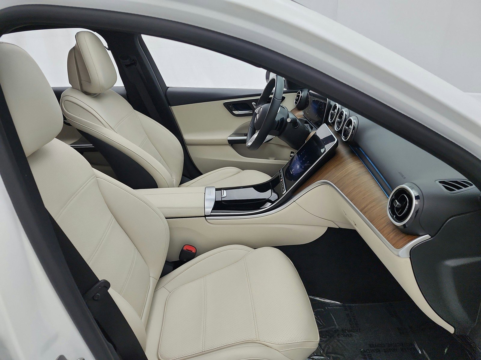 Used 2024 Mercedes-Benz C 300 Sedan image 26