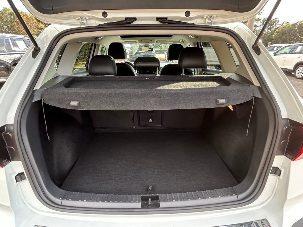 Used 2022 Volkswagen Taos SEL w/ Panoramic Sunroof Package image 44