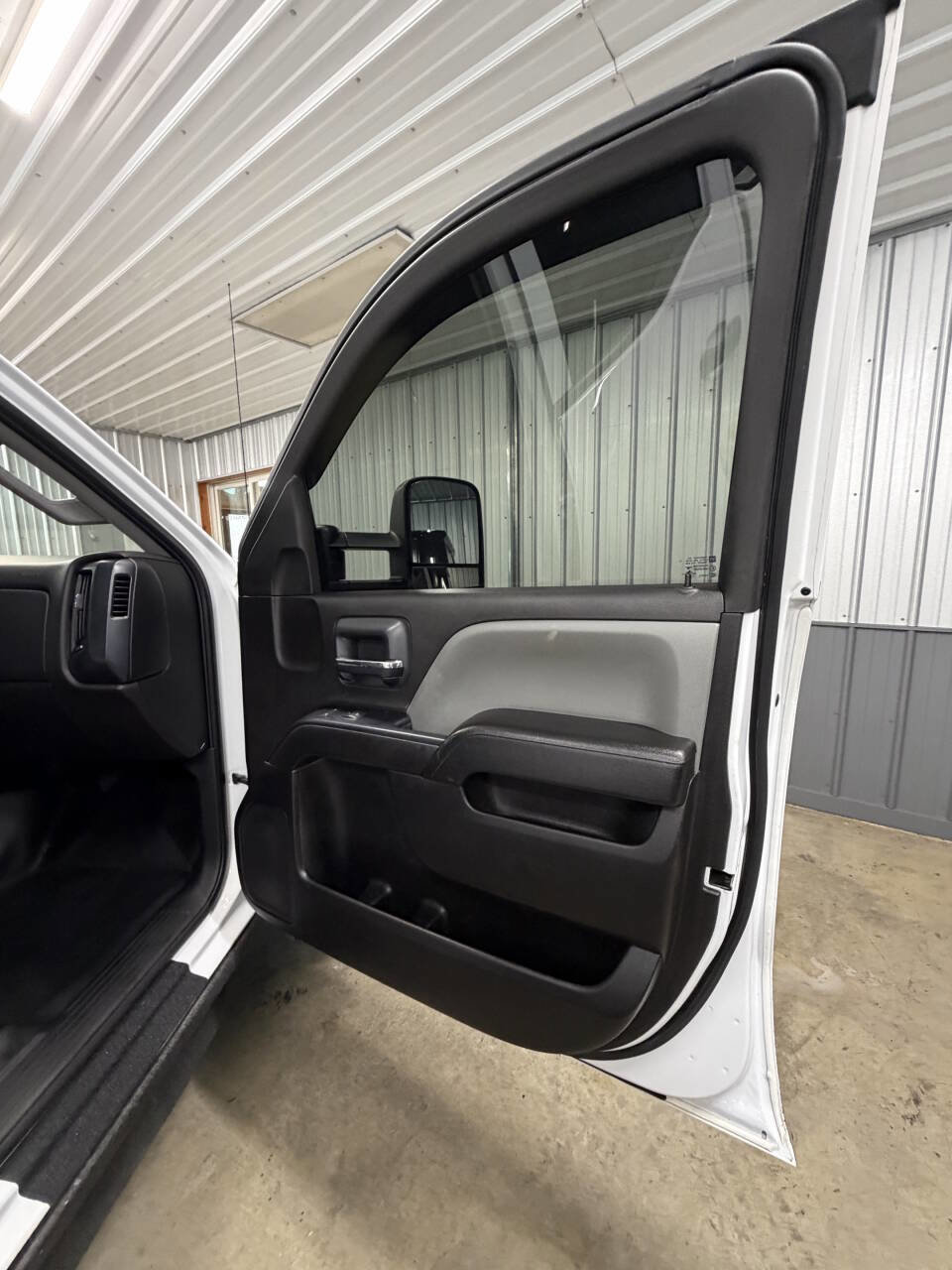 Used 2018 Chevrolet Silverado 3500 W/T image 46