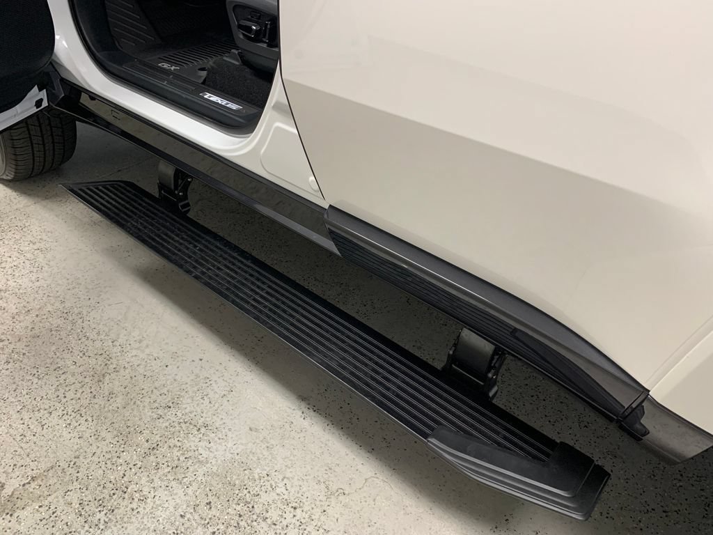 Used 2026 Lexus GX 550 w/ Accessory Package (2T) AWD/4WD image 6