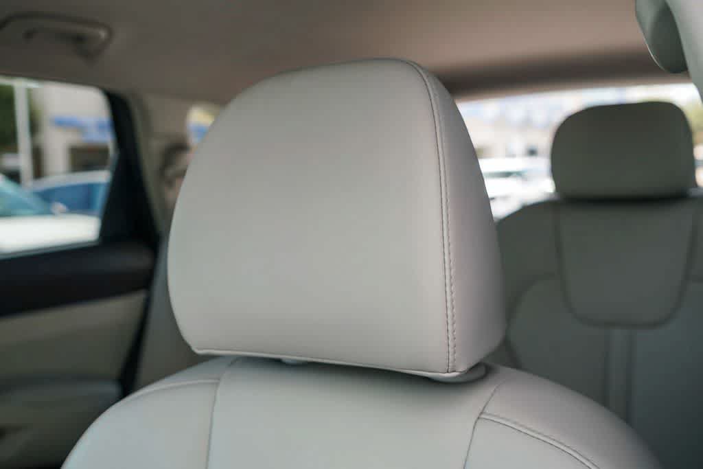Certified 2025 Kia Sorento EX AWD/4WD image 24