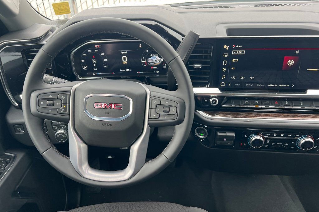 New 2026 GMC Sierra 1500 SLE w/ X31 Off-Road Package AWD/4WD image 11