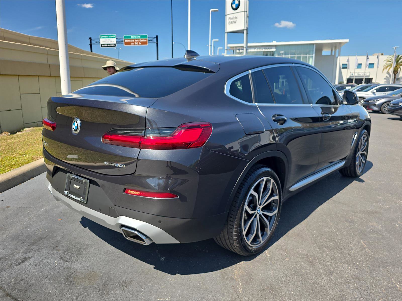 Used 2023 BMW X4 xDrive30i w/ Convenience Package image 3