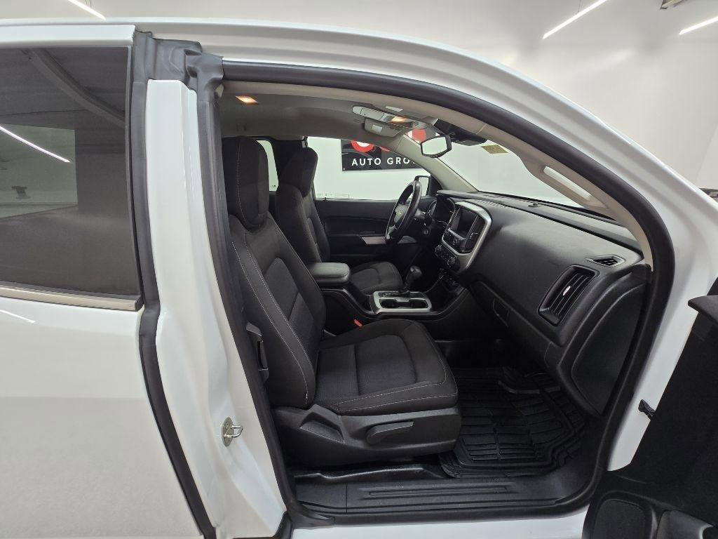 Used 2020 Chevrolet Colorado LT w/ Safety Package RWD image 16